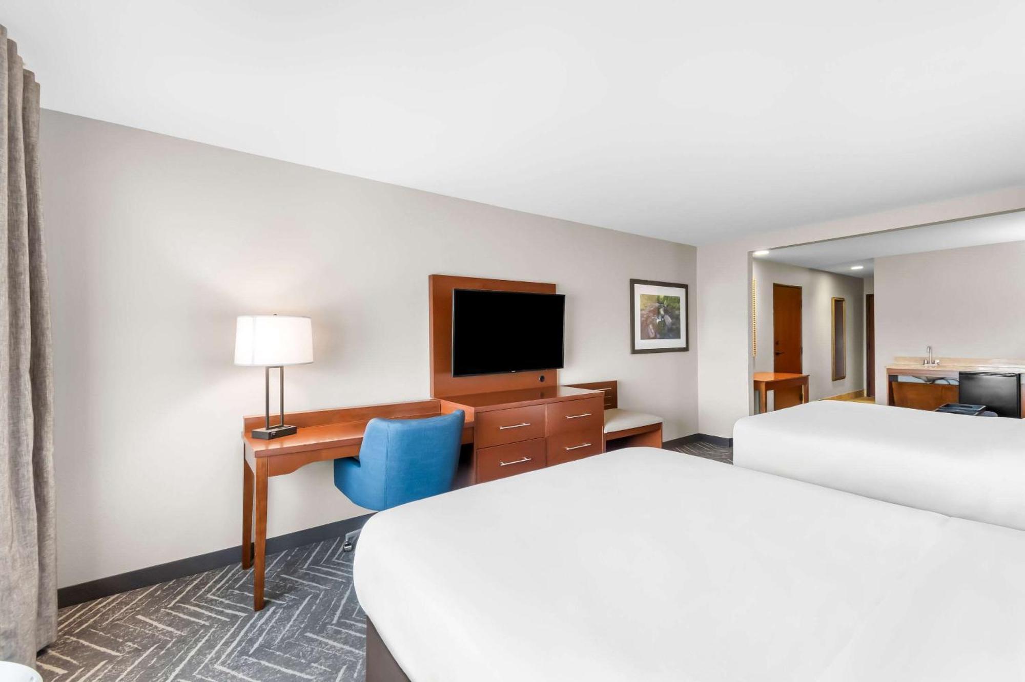 Comfort Inn & Suites Mountain Iron And Virginia Eksteriør billede