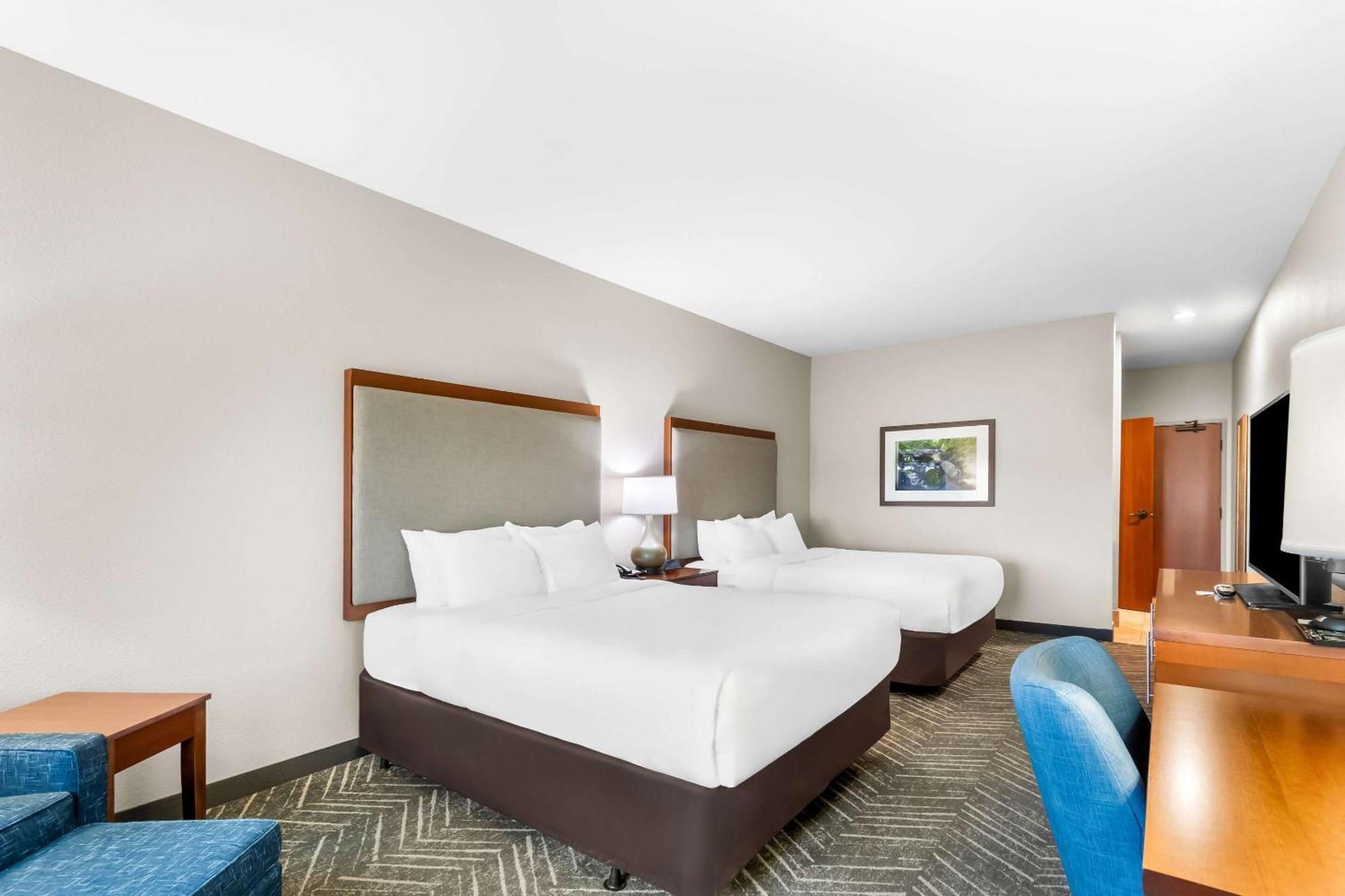 Comfort Inn & Suites Mountain Iron And Virginia Eksteriør billede